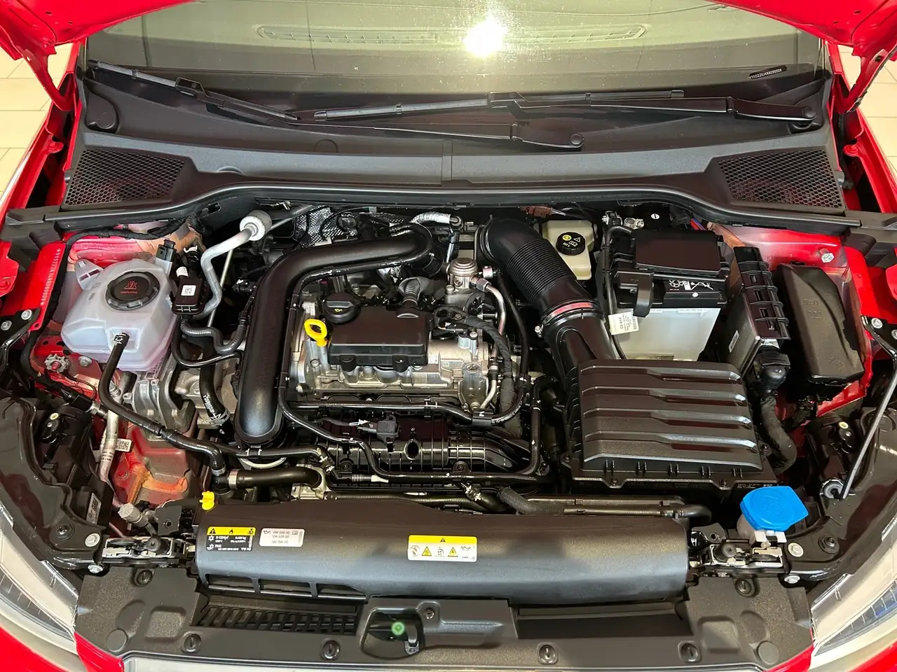 SEAT Ibiza 1.0 TSI FR *LED*NAVI*FULL LINK*TEMPOMAT* — معرض صور السيارة 8