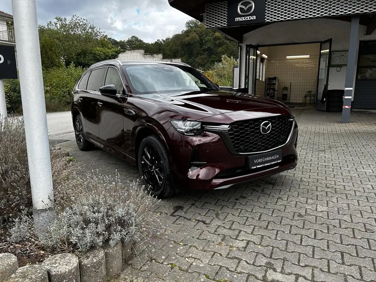 Mazda CX-80 2.5L e-SKYACTIV PHEV 327ps 8AT AWD Homura Plus — معرض صور السيارة 8