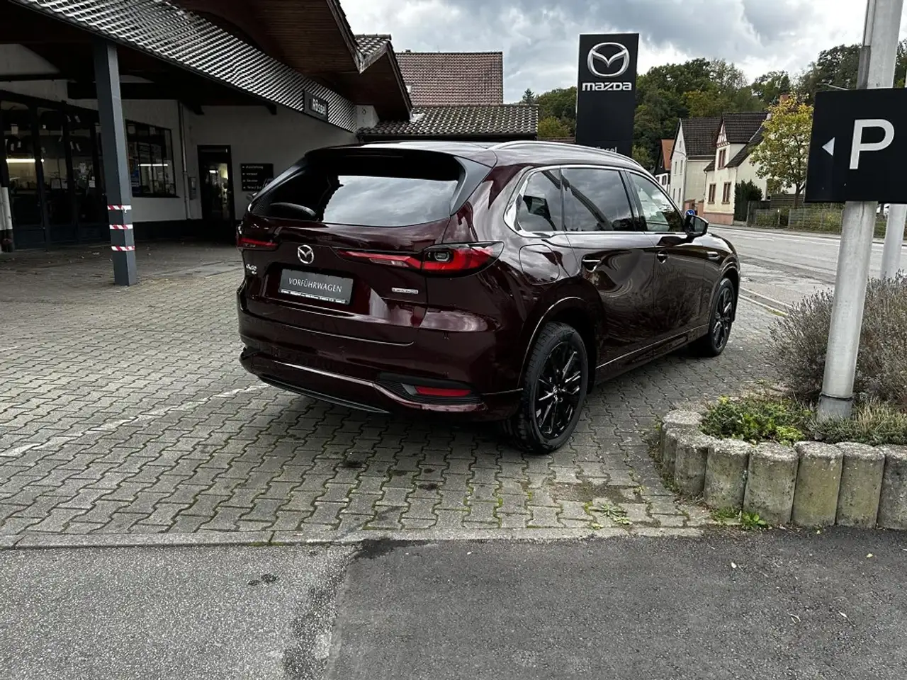 Mazda CX-80 2.5L e-SKYACTIV PHEV 327ps 8AT AWD Homura Plus — معرض صور السيارة 6