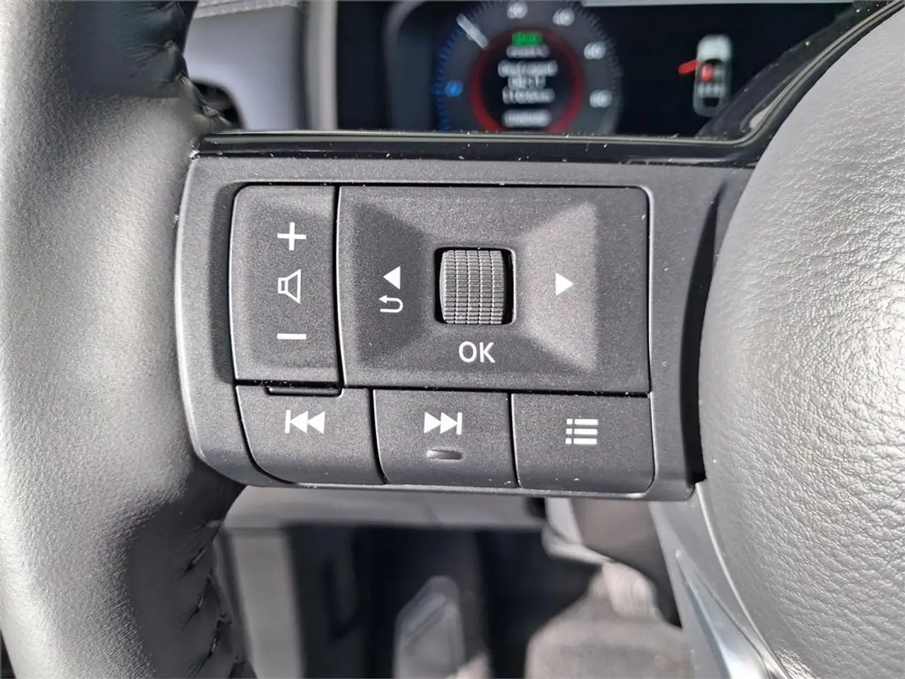Nissan Qashqai E-POWER 140 KW (190 CV) Tekna+ — Vehicle gallery 8