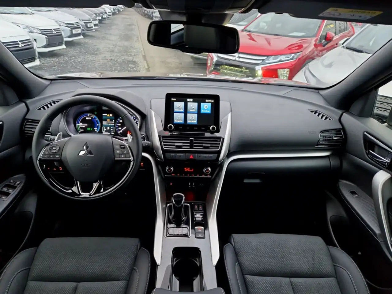 Mitsubishi Eclipse Cross Plug-In Hybrid Select AHK Navi LED ACC — معرض صور السيارة 9