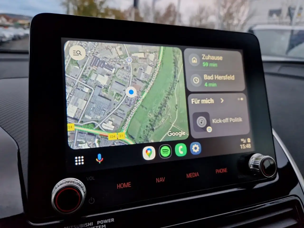 Mitsubishi Eclipse Cross Plug-In Hybrid Select AHK Navi LED ACC — معرض صور السيارة 19