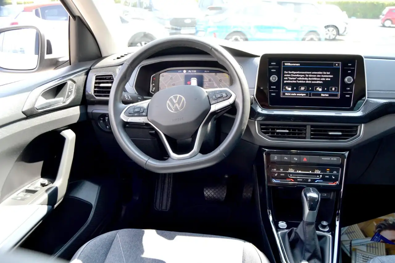 Volkswagen T-Cross T-Cross 1,5 Style Autom AutoAC Navi RFK LED LMF — Vehicle gallery 9