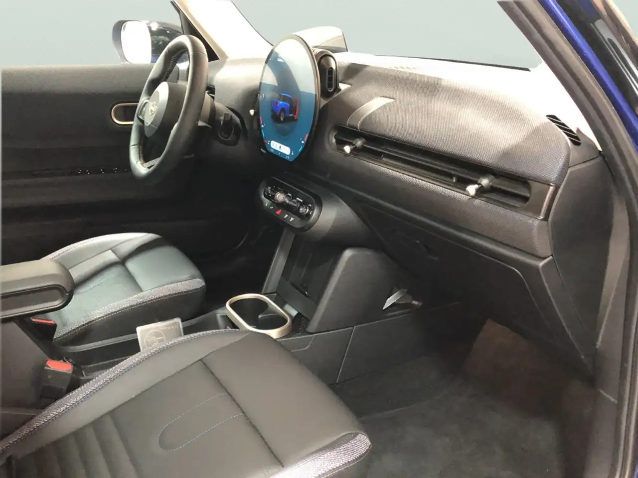 MINI Cooper 5 puertas C Essential Aut. — Galería del vehículo 8