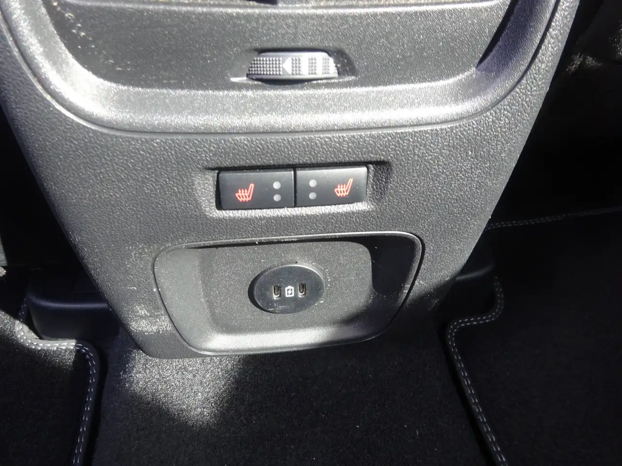 Ford Kuga Hybrid Active LED Navi Kamera — Galerie du véhicule 12
