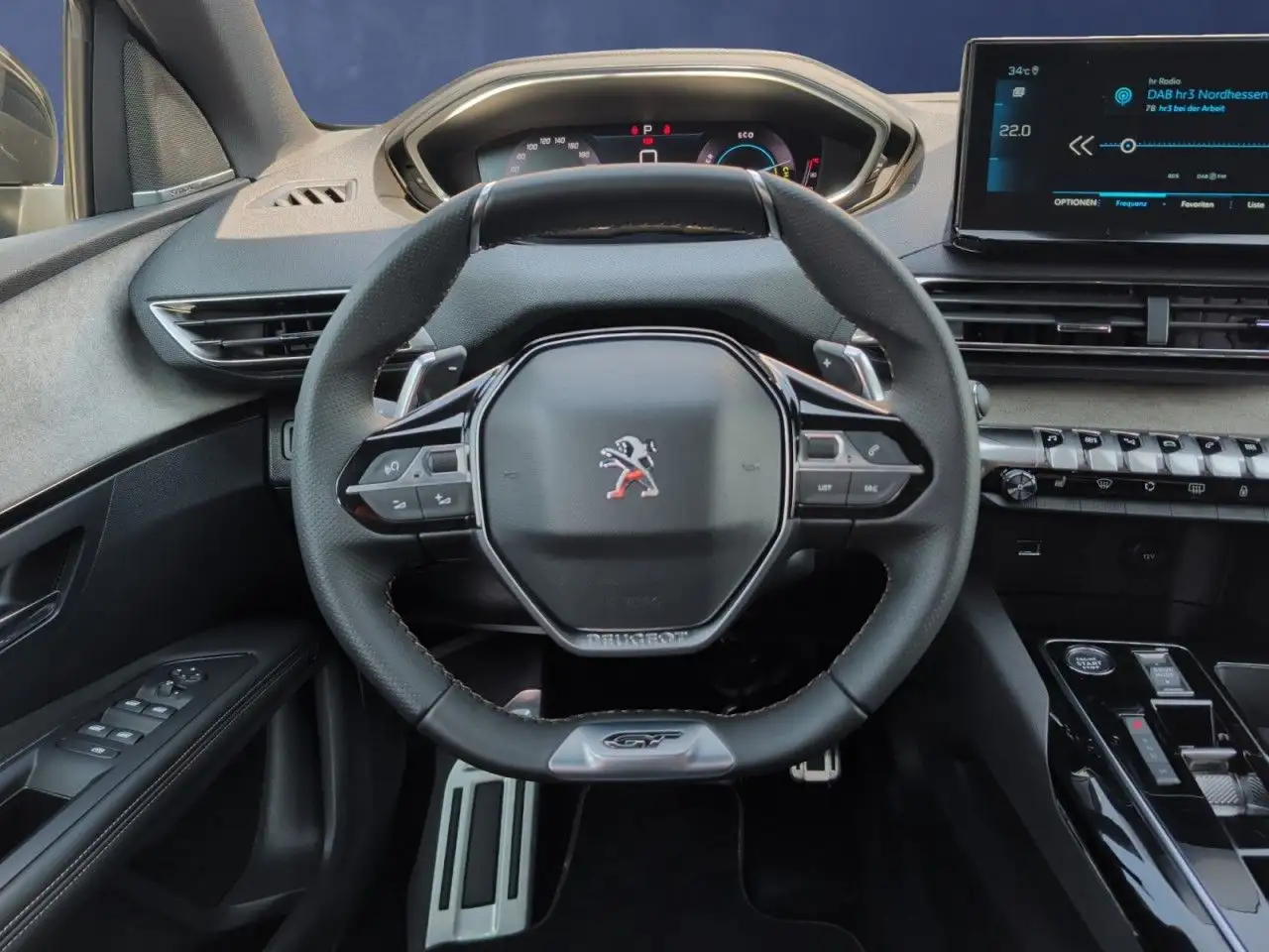 Peugeot 3008 GT 1.2 Hybrid 136 Aut+ACC+Einparkhilfe+DAB — معرض صور السيارة 16