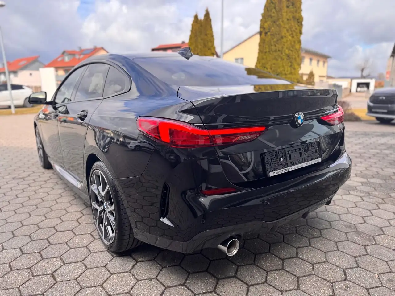 BMW Sonstige 218i Gran Coupe M-Sport KAMERA ABSTANDSTEMP NAVI — معرض صور السيارة 5