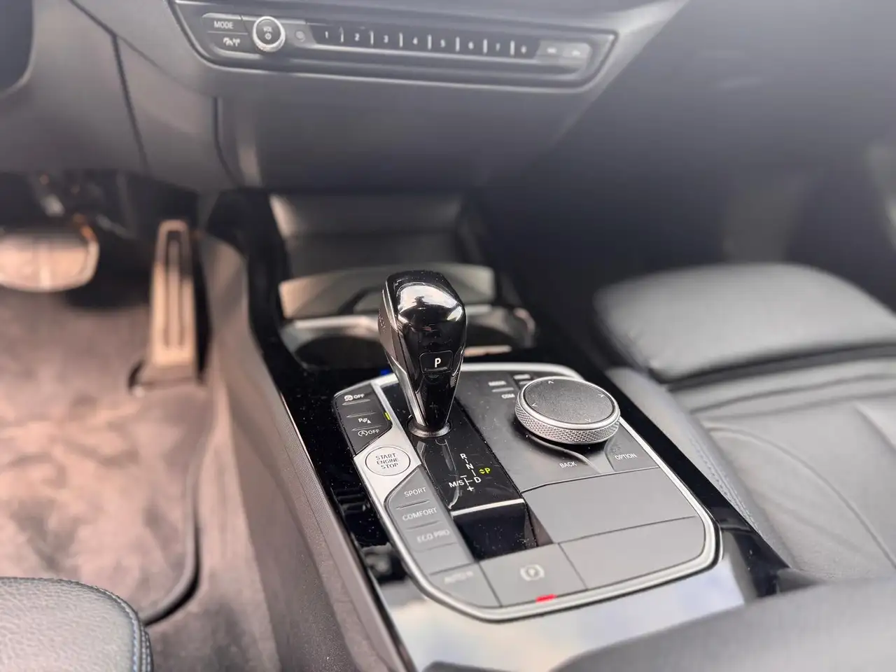 BMW Sonstige 218i Gran Coupe M-Sport KAMERA ABSTANDSTEMP NAVI — معرض صور السيارة 17