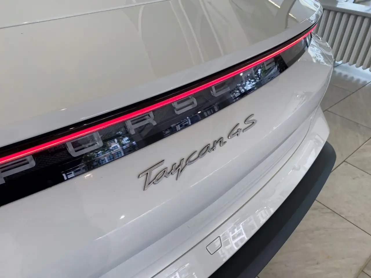 Porsche Taycan 4 S RHD/Pano/Bose/18W/20/1.Hd Porsche — Galerie du véhicule 5