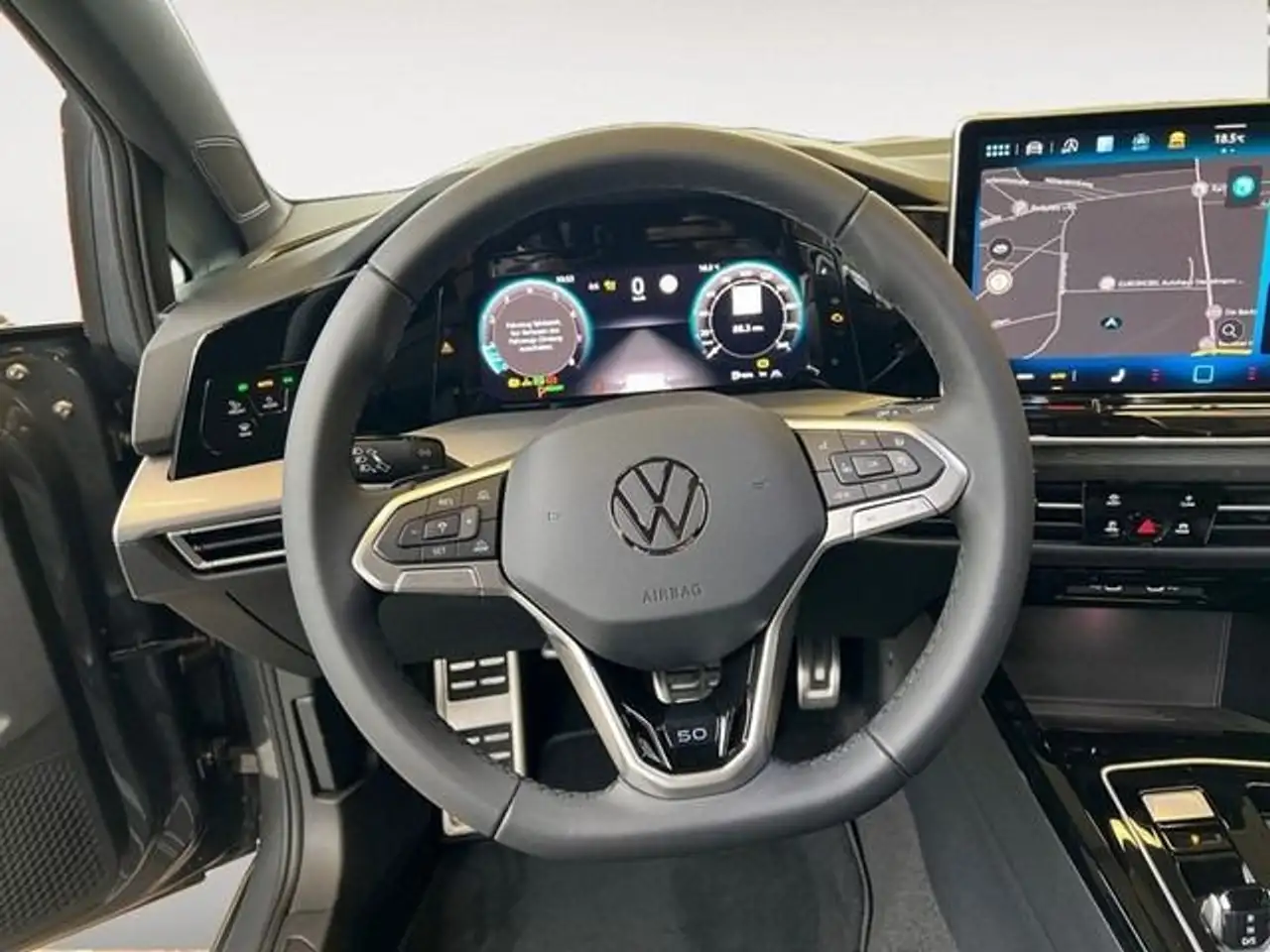 Volkswagen Golf VIII 1.5 eTSI DSG "50 Jahre" Edition — Galerie du véhicule 13