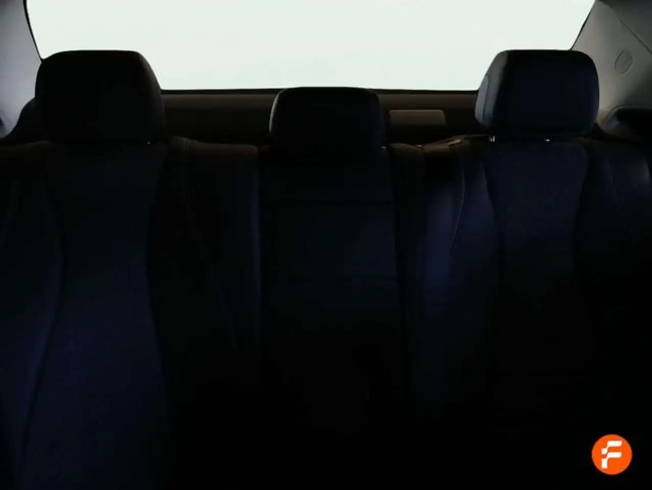 Mercedes-Benz E 200 — Vehicle gallery 27