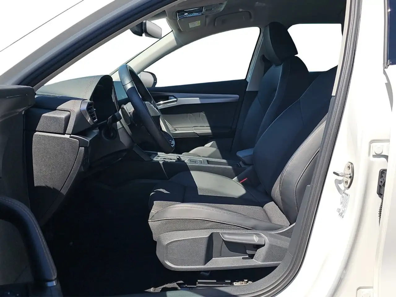 CUPRA Formentor 1.5 TSI DSG LED*VIRTUAL*CARPLAY*ACC*SHZ*PDC*KAM... — معرض صور السيارة 15