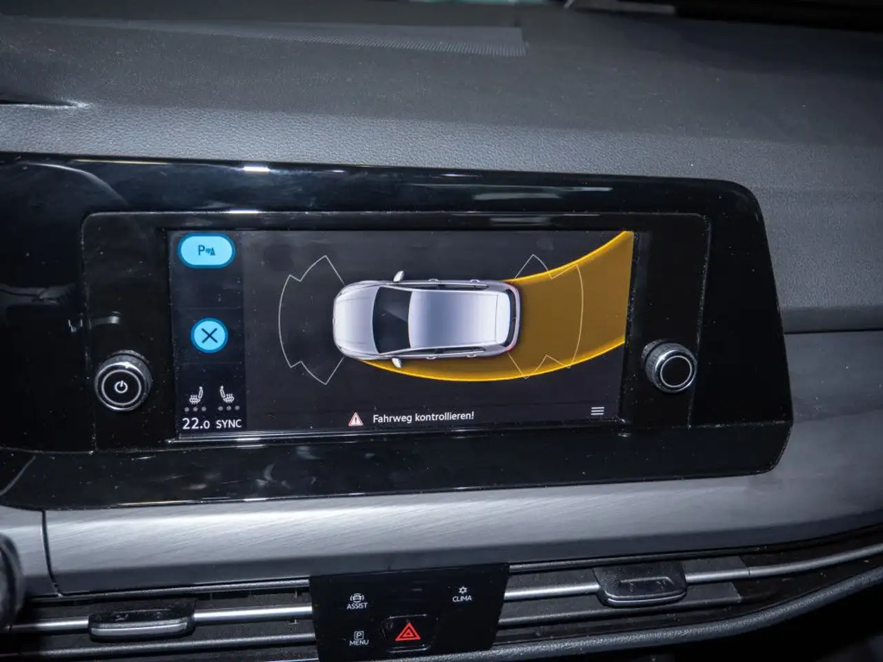 Volkswagen Golf VIII 2.0 TSI Style LED APP Keyless Sitzhzg. — Galería del vehículo 12
