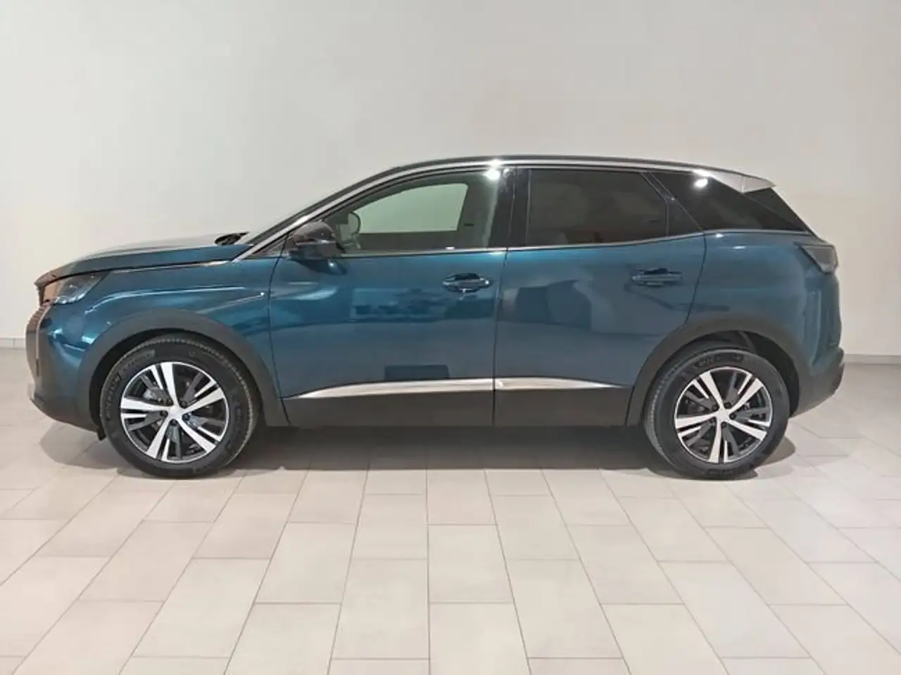 Peugeot 3008 1.2 PureTech S&S Allure 130 — معرض صور السيارة 14