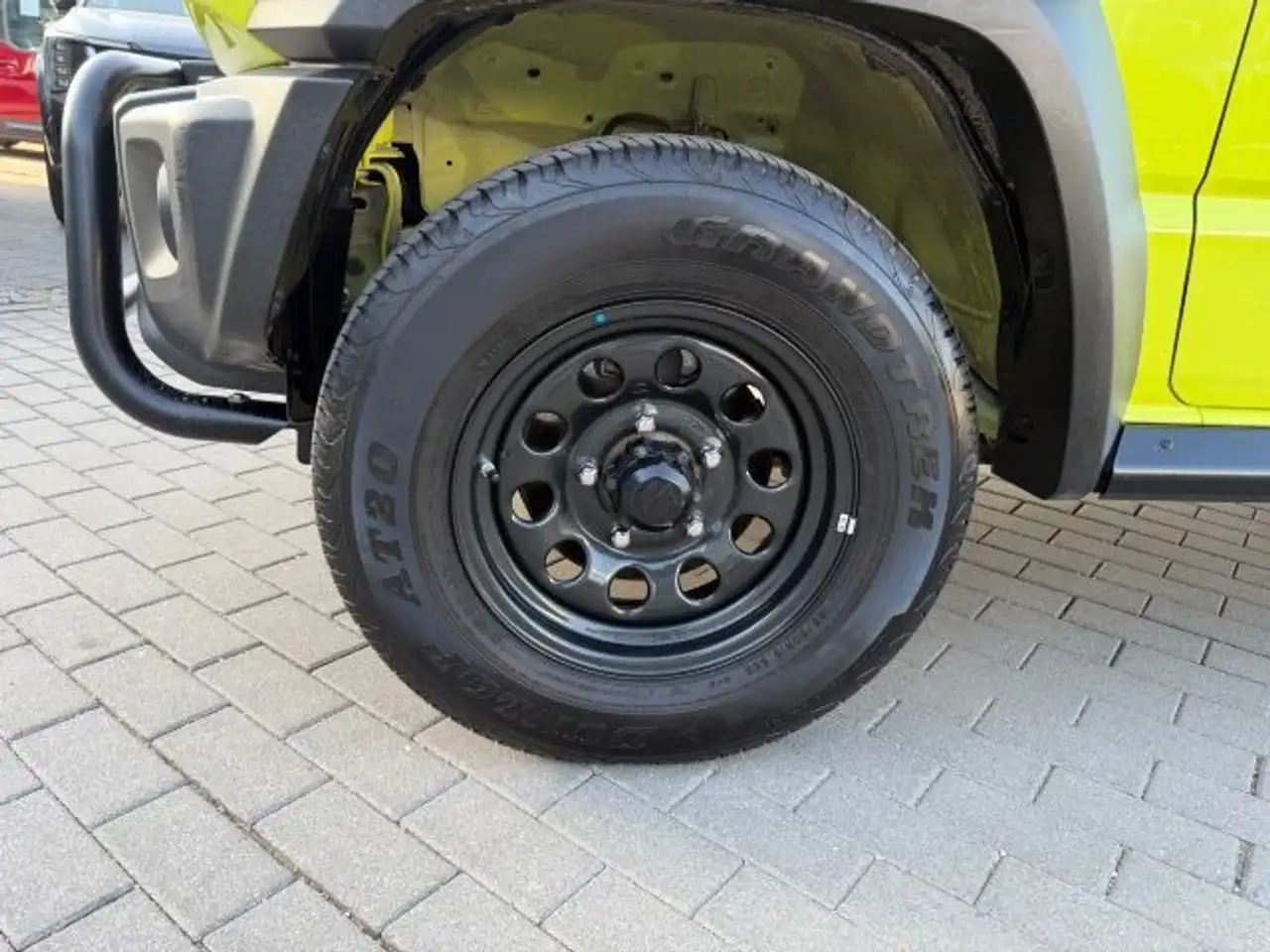 Suzuki Jimny (NFZ) 1.5 ALLRAD 5-GANG COMFORT WLD-ZUBEHÖ — Galerie du véhicule 11