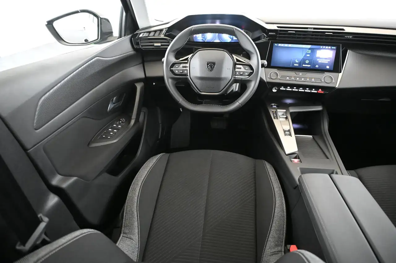 Peugeot 308 1.2 130 e-THP EAT8 Active-Pack LED/CAR-PLAY/ 16 — Galerie du véhicule 31