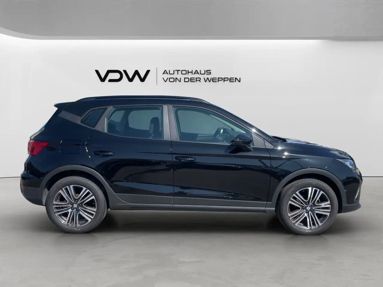 SEAT Arona Style Edition TSI DSG Navi SHZ Climatronic — معرض صور السيارة 8