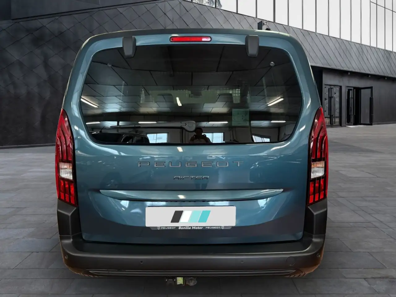 Peugeot Rifter 1.5 BLUEHDI 73KW ALLURE STANDARD 100 4P — معرض صور السيارة 22