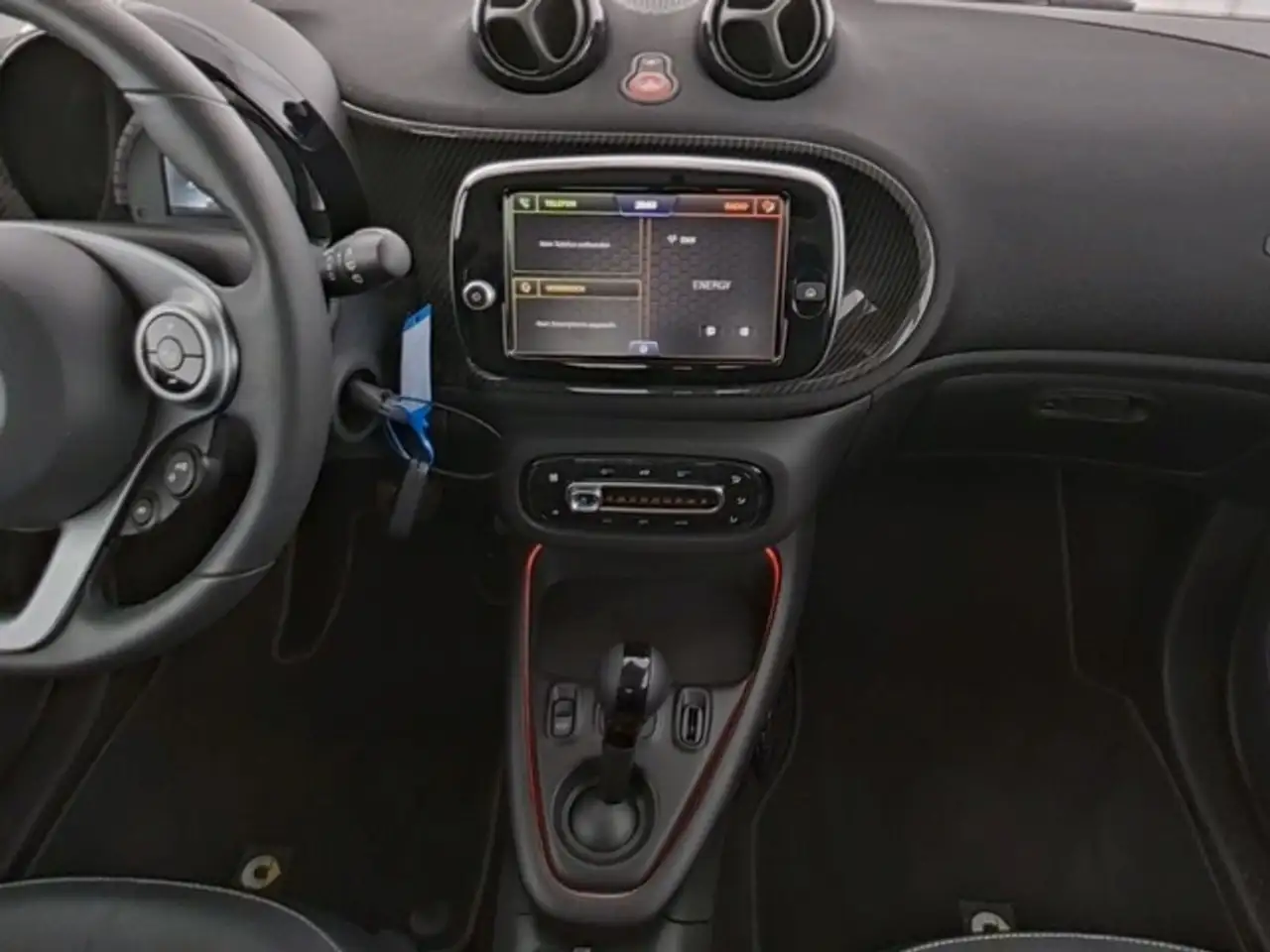 smart forTwo EQ Prime Exclusive 22kW JBL Carbon LED EDW — Galería del vehículo 5