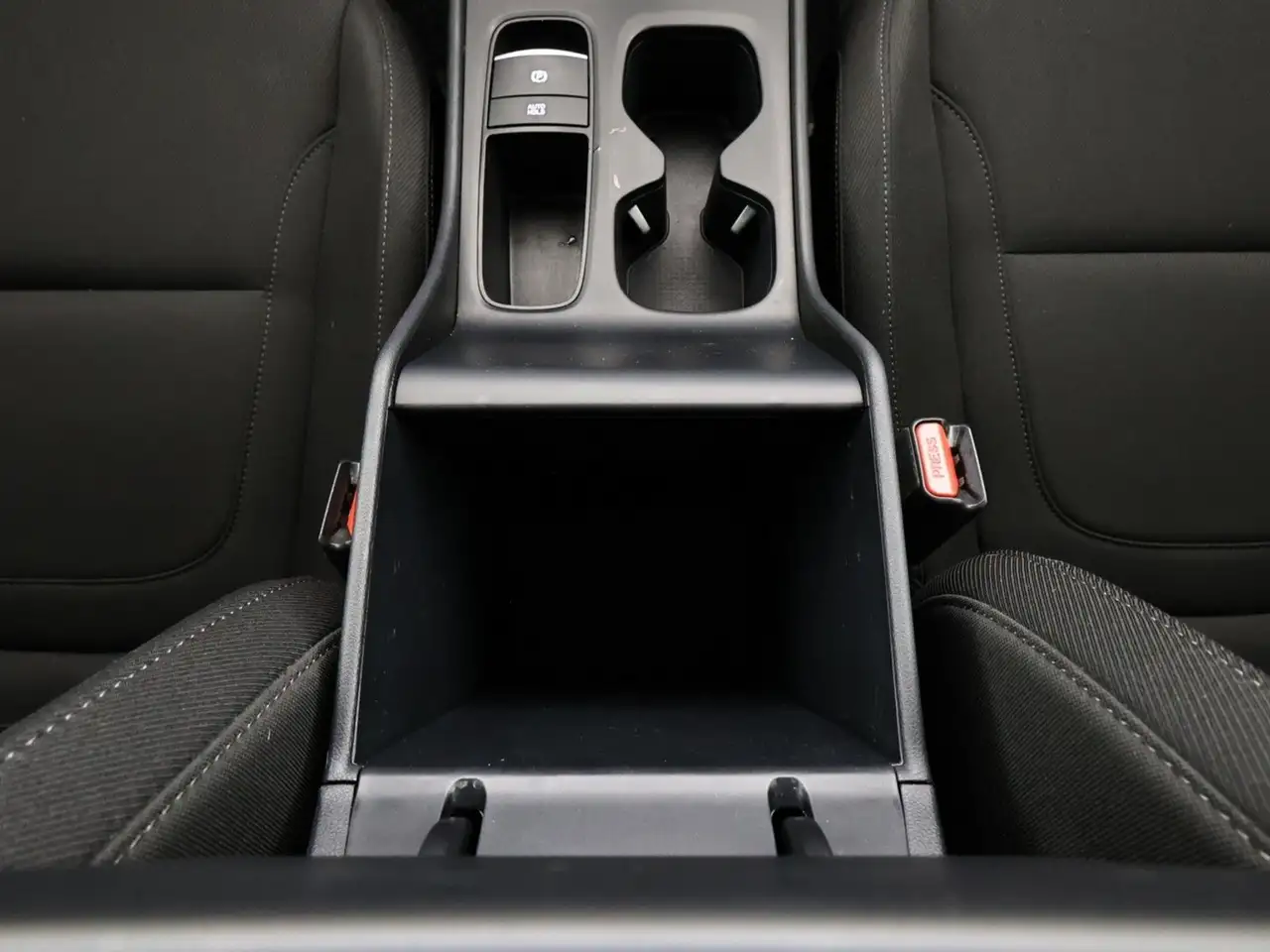 Hyundai TUCSON 1.6 T-GDI Select Navi|PDC|Kamera|DAB — Vehicle gallery 14