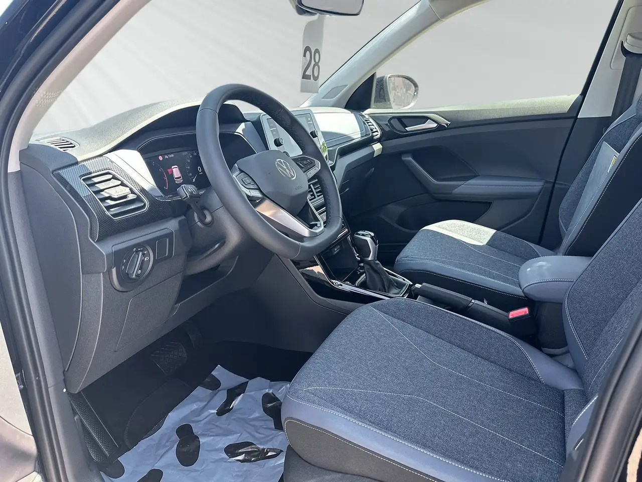 Volkswagen T-Cross 1.0 TSI DSG Style RFK+SIDE.ASSIST+APP.CONNECT — معرض صور السيارة 12