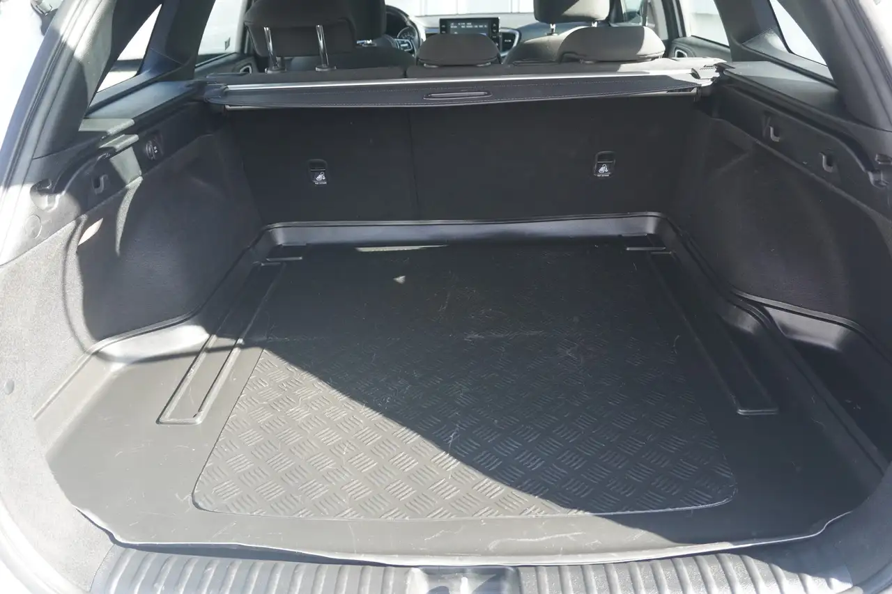 Kia Ceed SW / cee'd SW Ceed SW 1.5 T-GDI Spirit Sitzheizung Kamera PDC — Galerie du véhicule 10