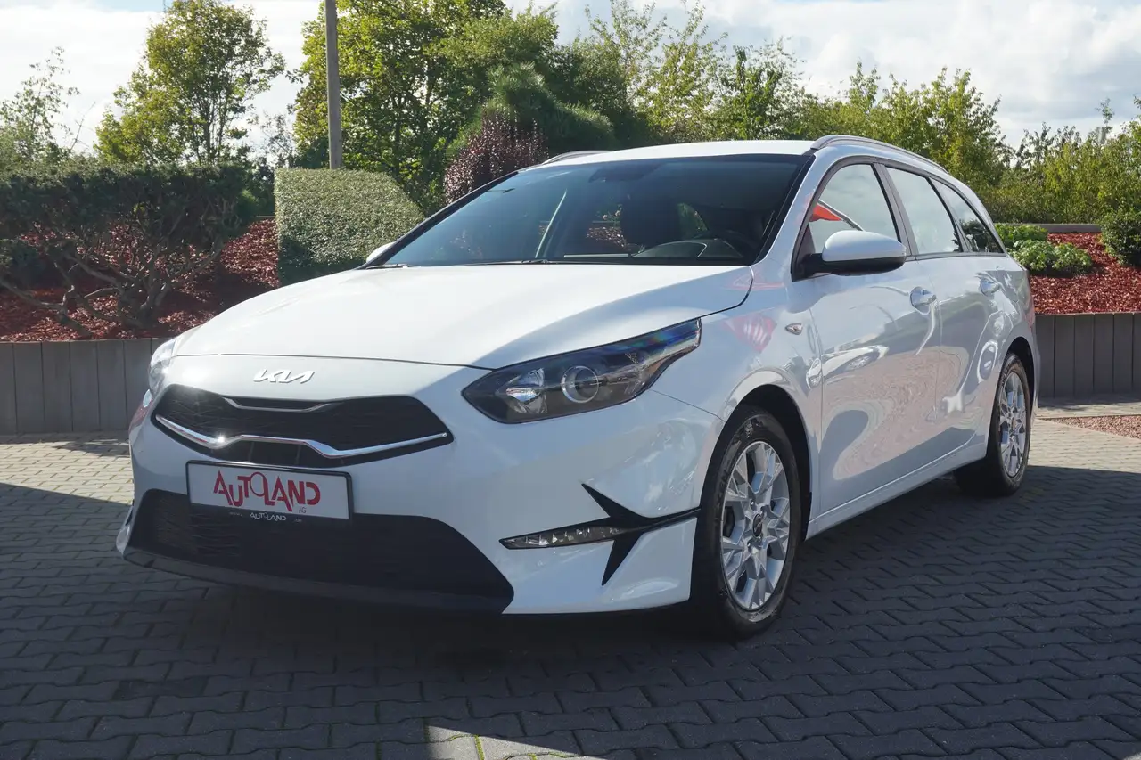 Kia Ceed SW / cee'd SW Ceed SW 1.5 T-GDI Spirit Sitzheizung Kamera PDC — Galerie du véhicule 2