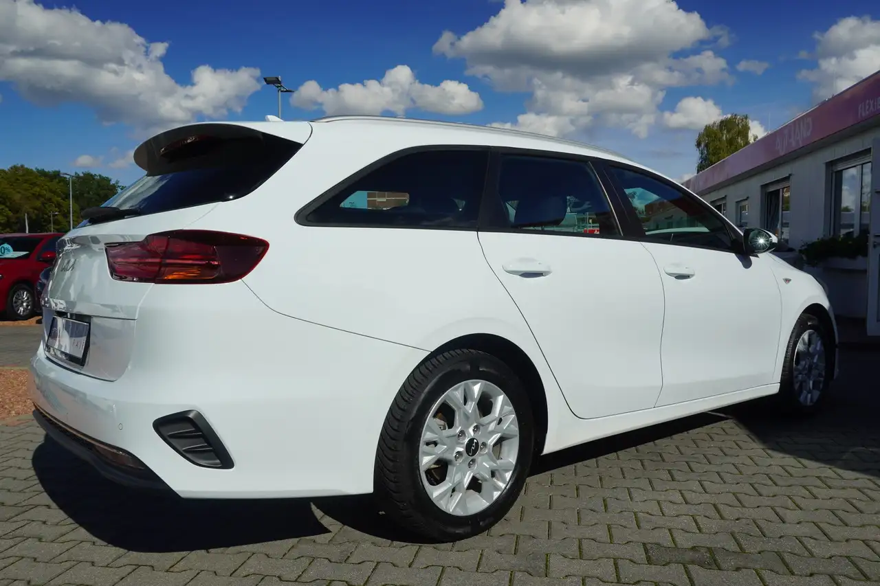 Kia Ceed SW / cee'd SW Ceed SW 1.5 T-GDI Spirit Sitzheizung Kamera PDC — Galerie du véhicule 6