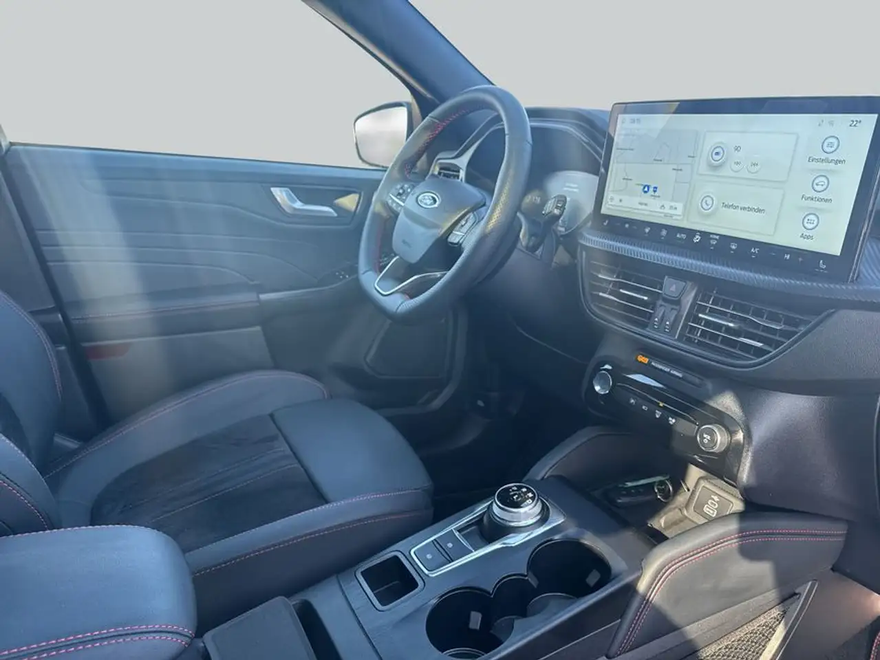 Ford Kuga 2.5 Duratec FHEV ST-LINE X — Galería del vehículo 16