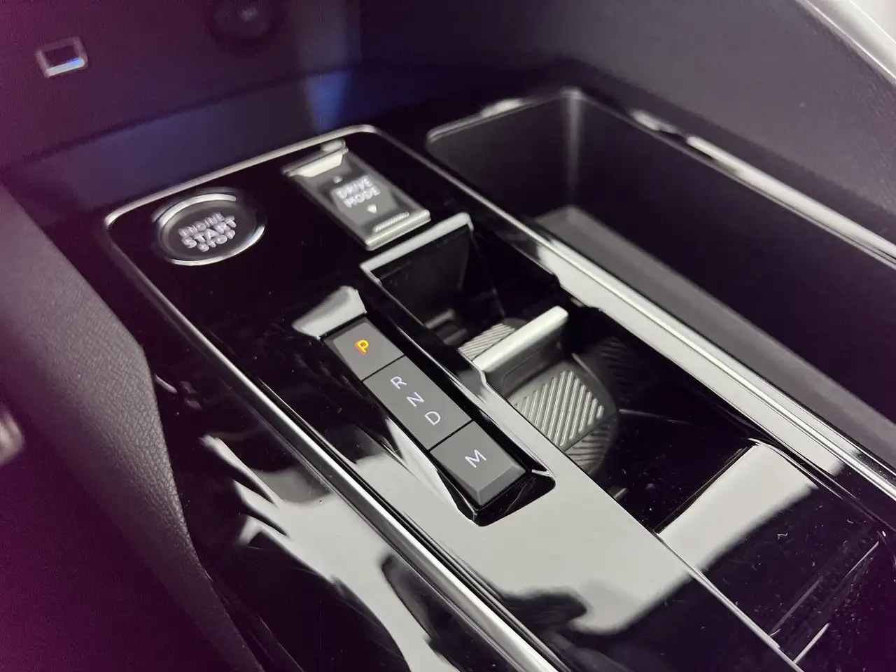 Peugeot 3008 Hybrid GT 1.2*NAVI*SHZ*RFK*uvm — Galería del vehículo 15