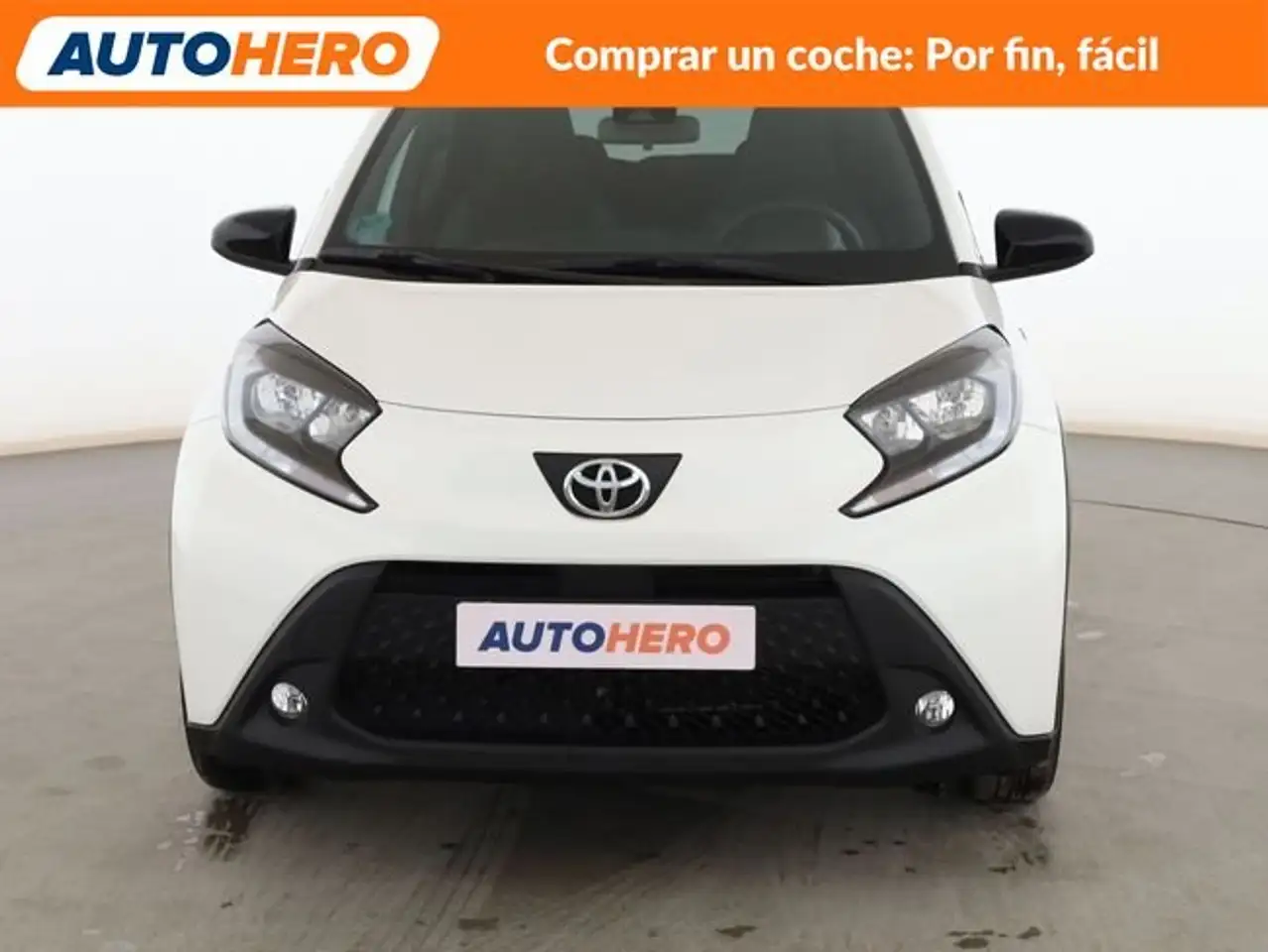 Toyota Platz 1.0 Play — معرض صور السيارة 9