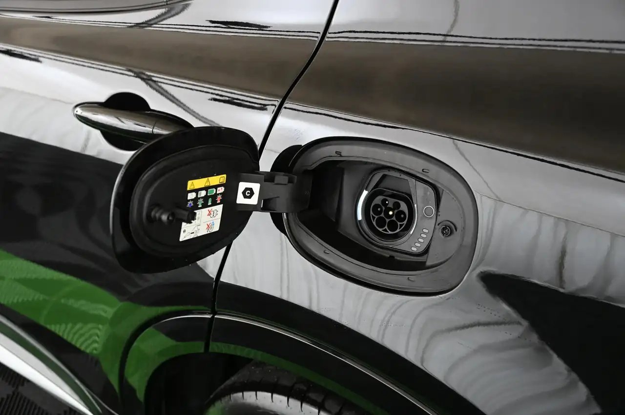 Alfa Romeo Tonale 1.3 PHEV 280 Q4 Ti LED/NAVI/ACC/KAMERA/18 — Galerie du véhicule 38
