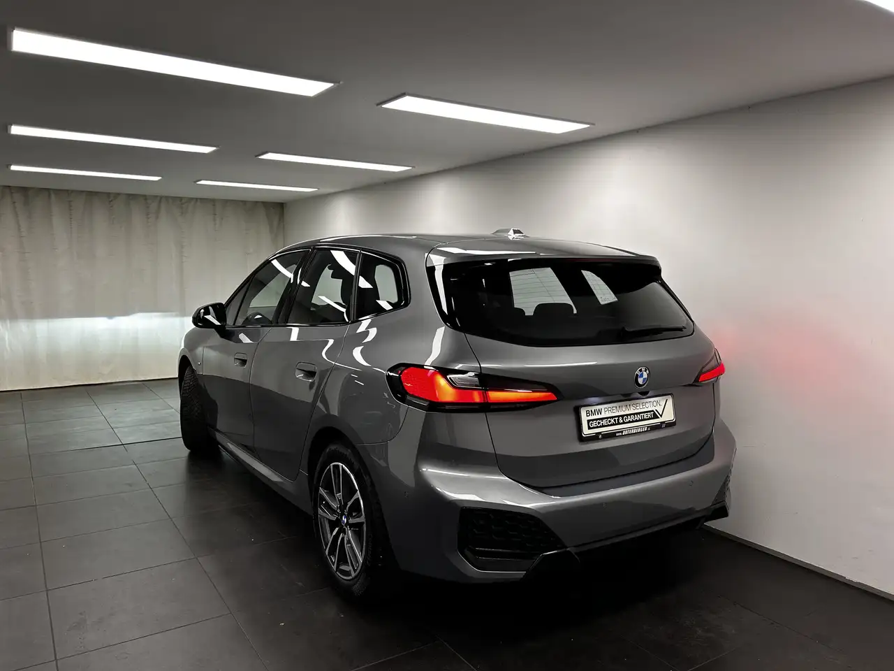 BMW 218 i Active Tourer M Sportpaket DAB LED Shz — Galería del vehículo 10