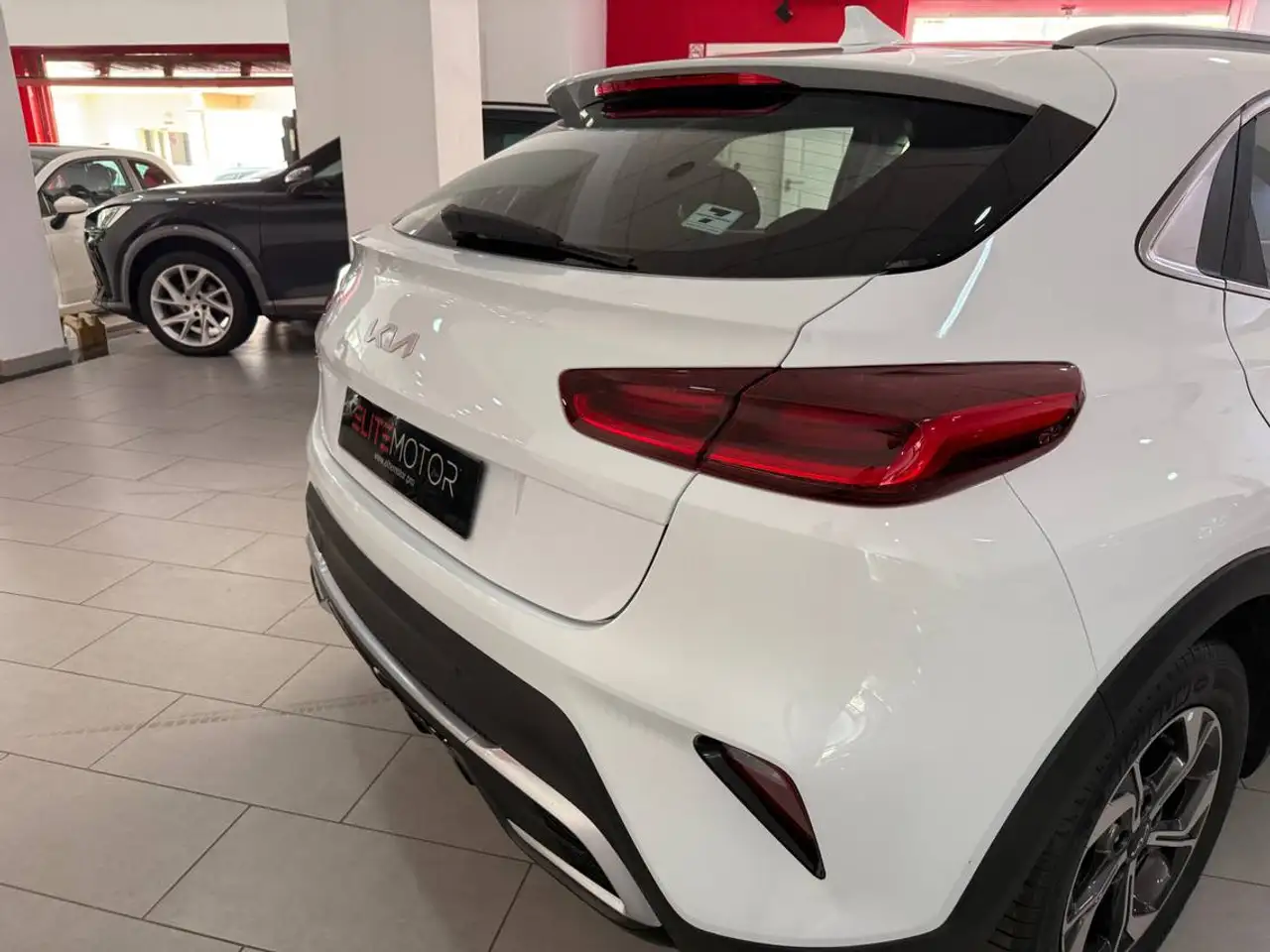 Kia XCeed 1.0 T-GDi Business — Vehicle gallery 10
