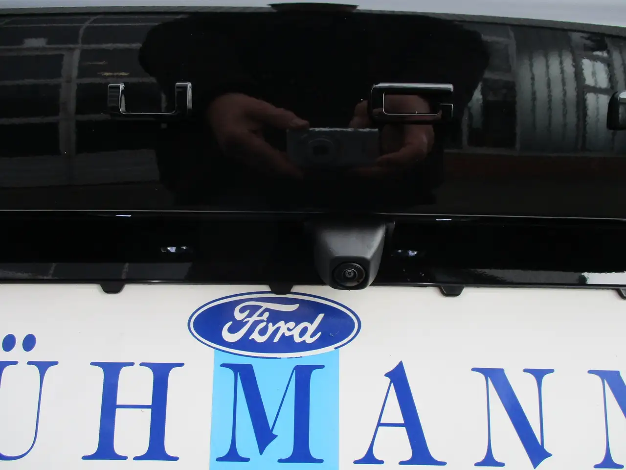 Ford Kuga 1.5 EcoBoost ST-LINE NAVI, KLIMAAUTOM., LED, AHK — معرض صور السيارة 18