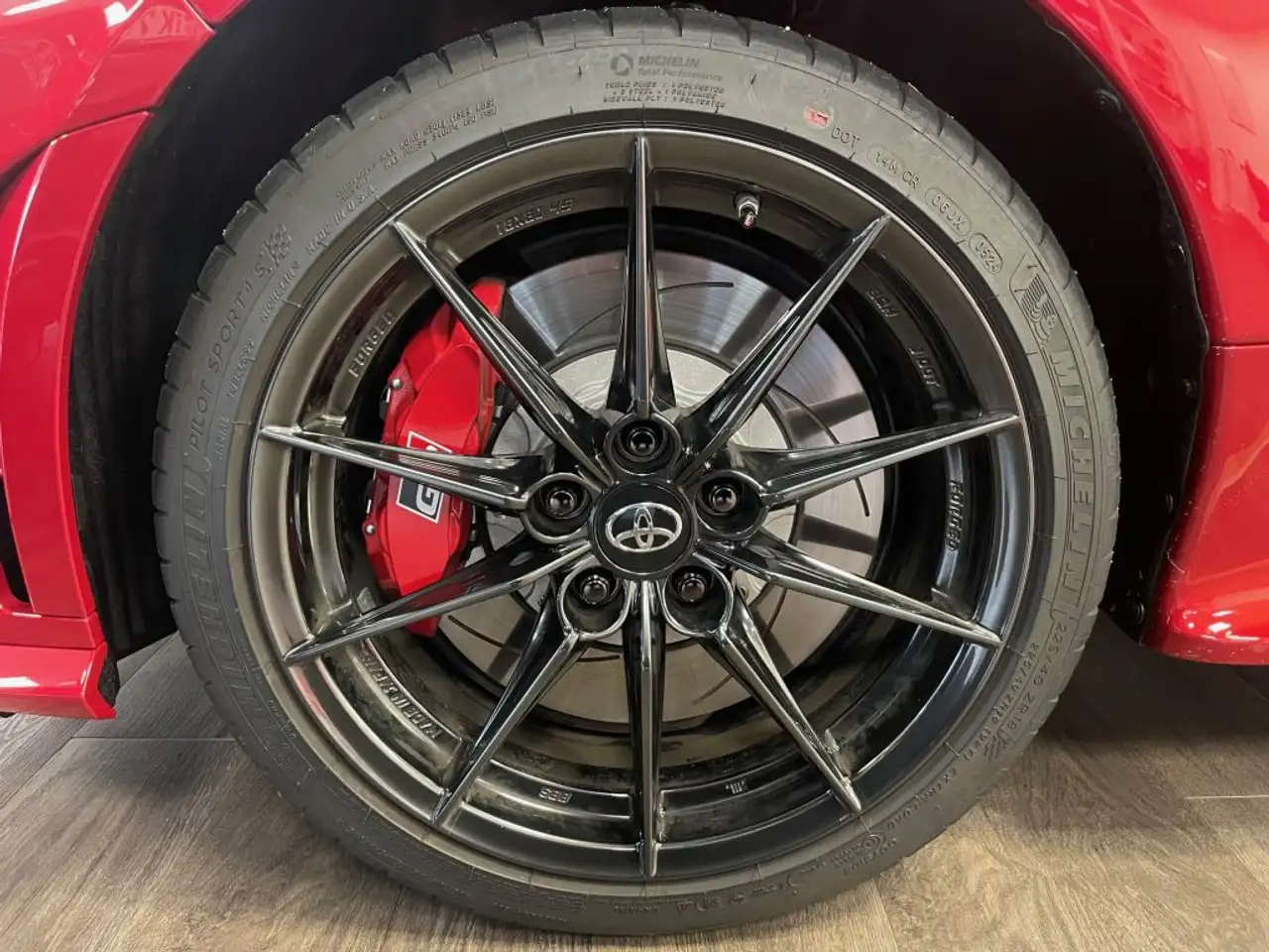 Toyota Yaris GR GR Yaris *Perf.Pk*Conv.Pk*AUTOMATIK* — Galería del vehículo 9