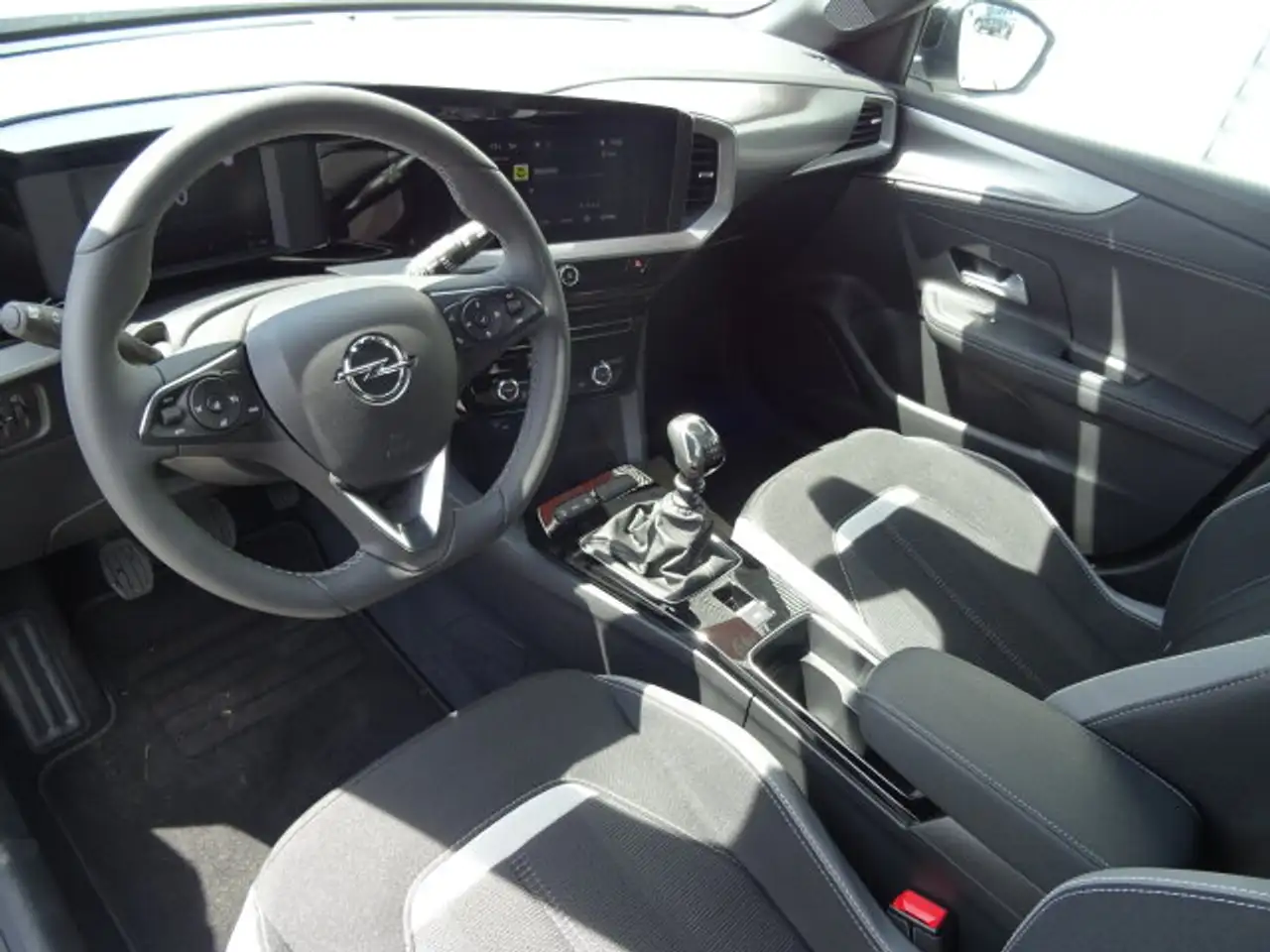 Opel Mokka Mokka GS / VIP BLITZ- Deal ! / NEU € 31.120,-- — Vehicle gallery 8