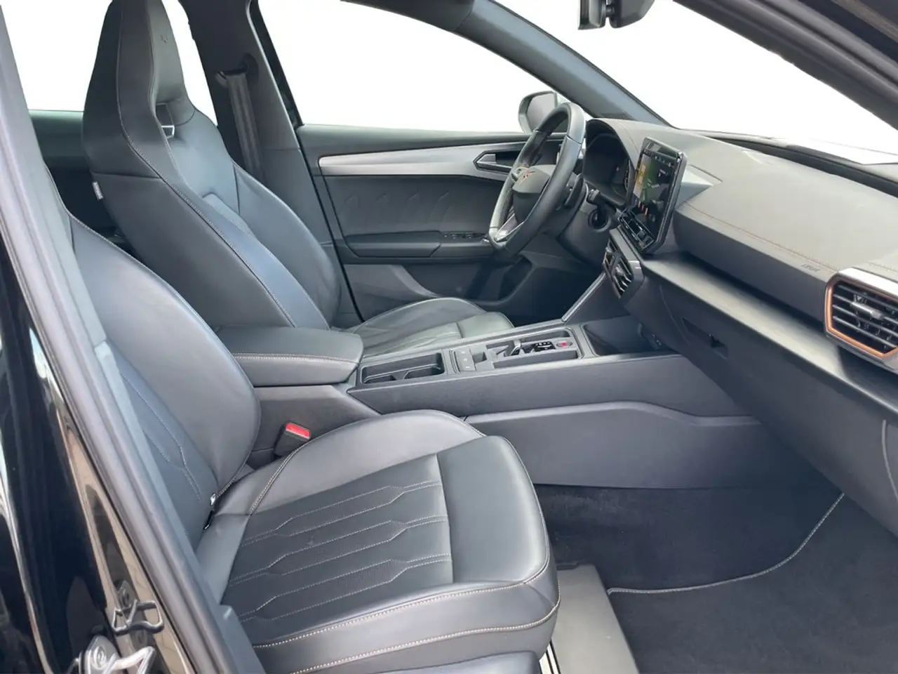 CUPRA Leon 1.5 eTSI DSG DCC PANO*MATRIX*VIRTUAL*CARPLAY*TE... — Vehicle gallery 12