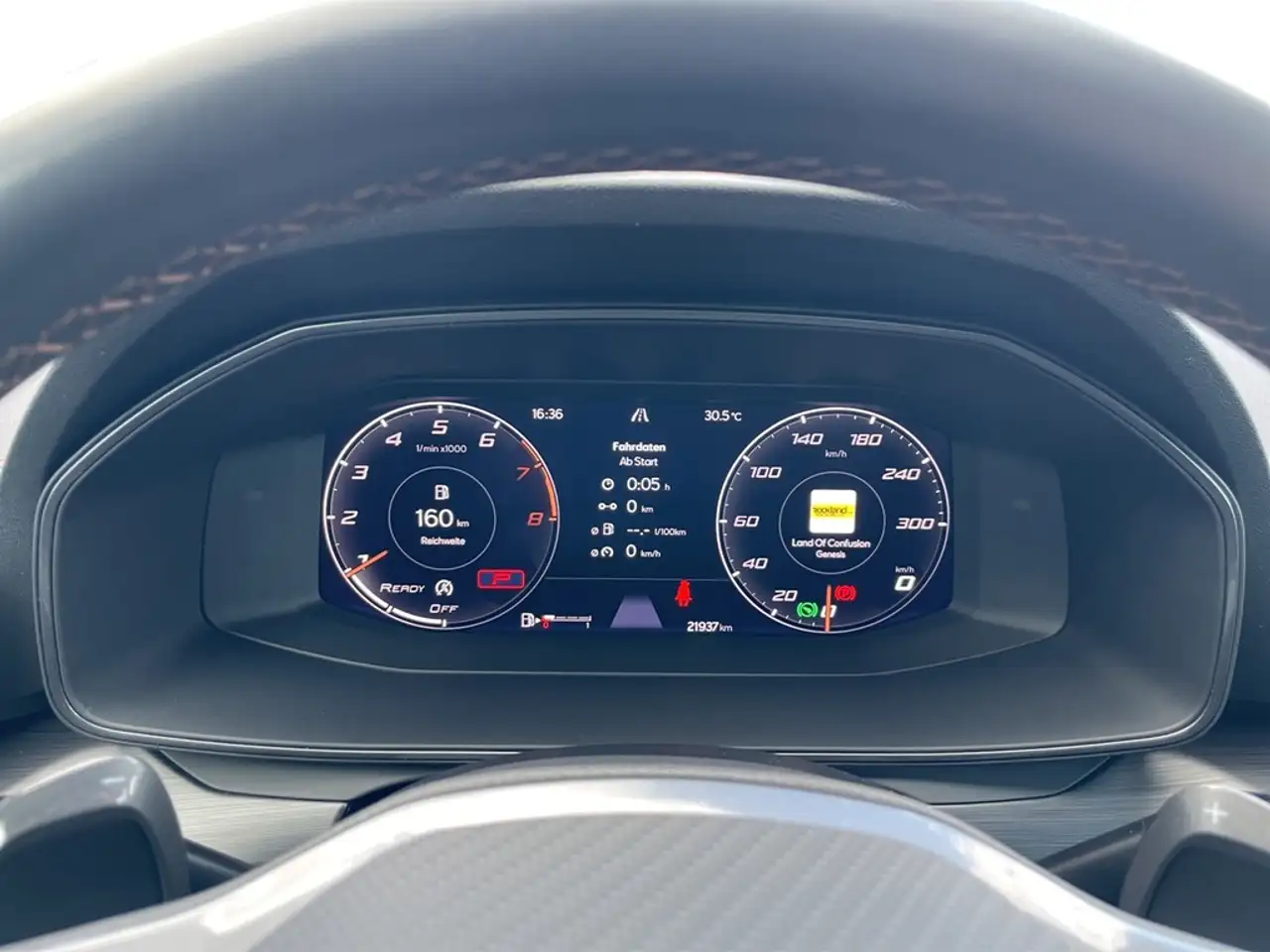 CUPRA Leon 1.5 eTSI DSG DCC PANO*MATRIX*VIRTUAL*CARPLAY*TE... — Vehicle gallery 17