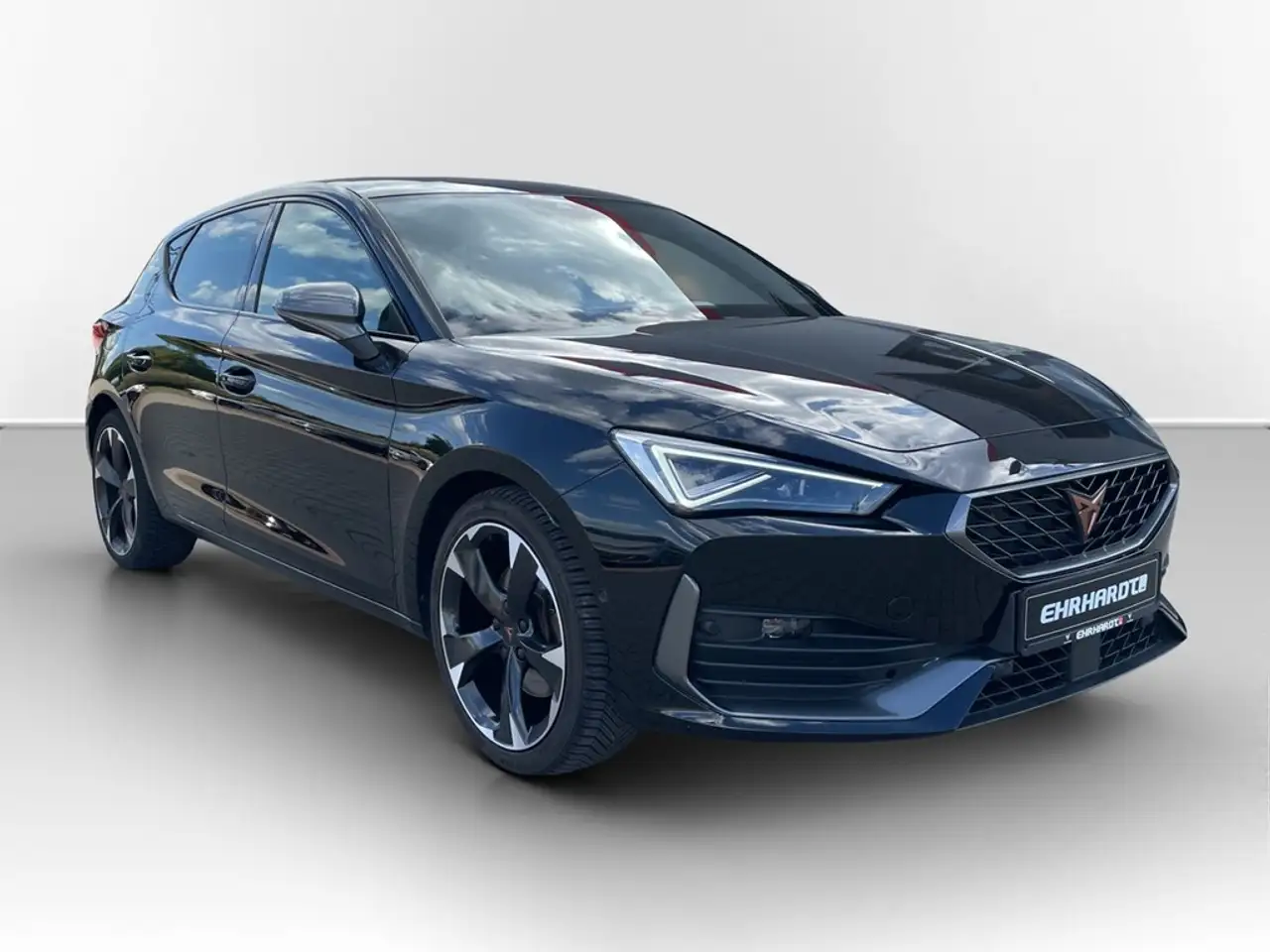 CUPRA Leon 1.5 eTSI DSG DCC PANO*MATRIX*VIRTUAL*CARPLAY*TE... — Vehicle gallery 3