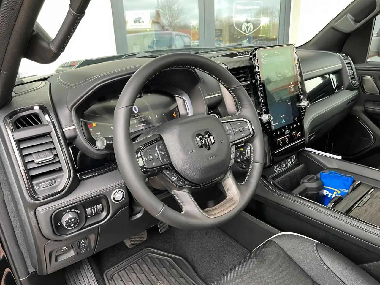 Dodge RAM 5 JAHRE GARANTIE Limited Night MY25 H/O LPG — معرض صور السيارة 7