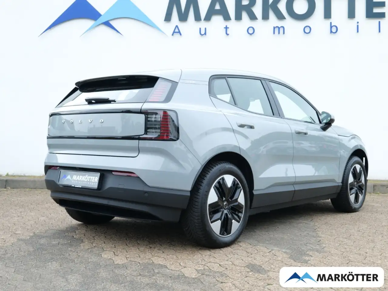 Volvo EX30 Single Motor extented Range /BLIS/ — معرض صور السيارة 3