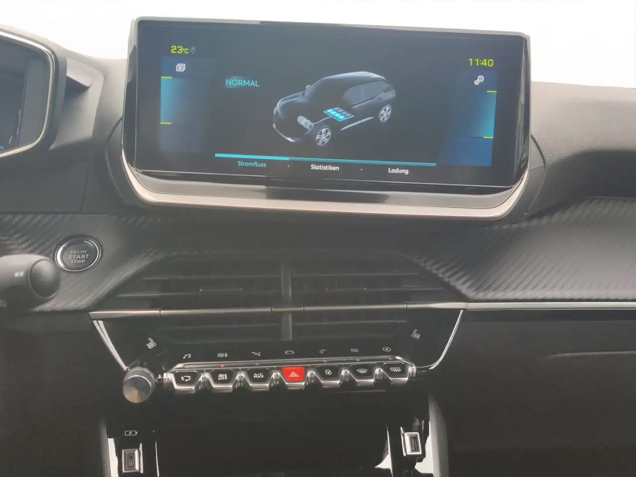 Peugeot 2008 -e Elektro Allure Pack 136 OB Charger Nav — معرض صور السيارة 12