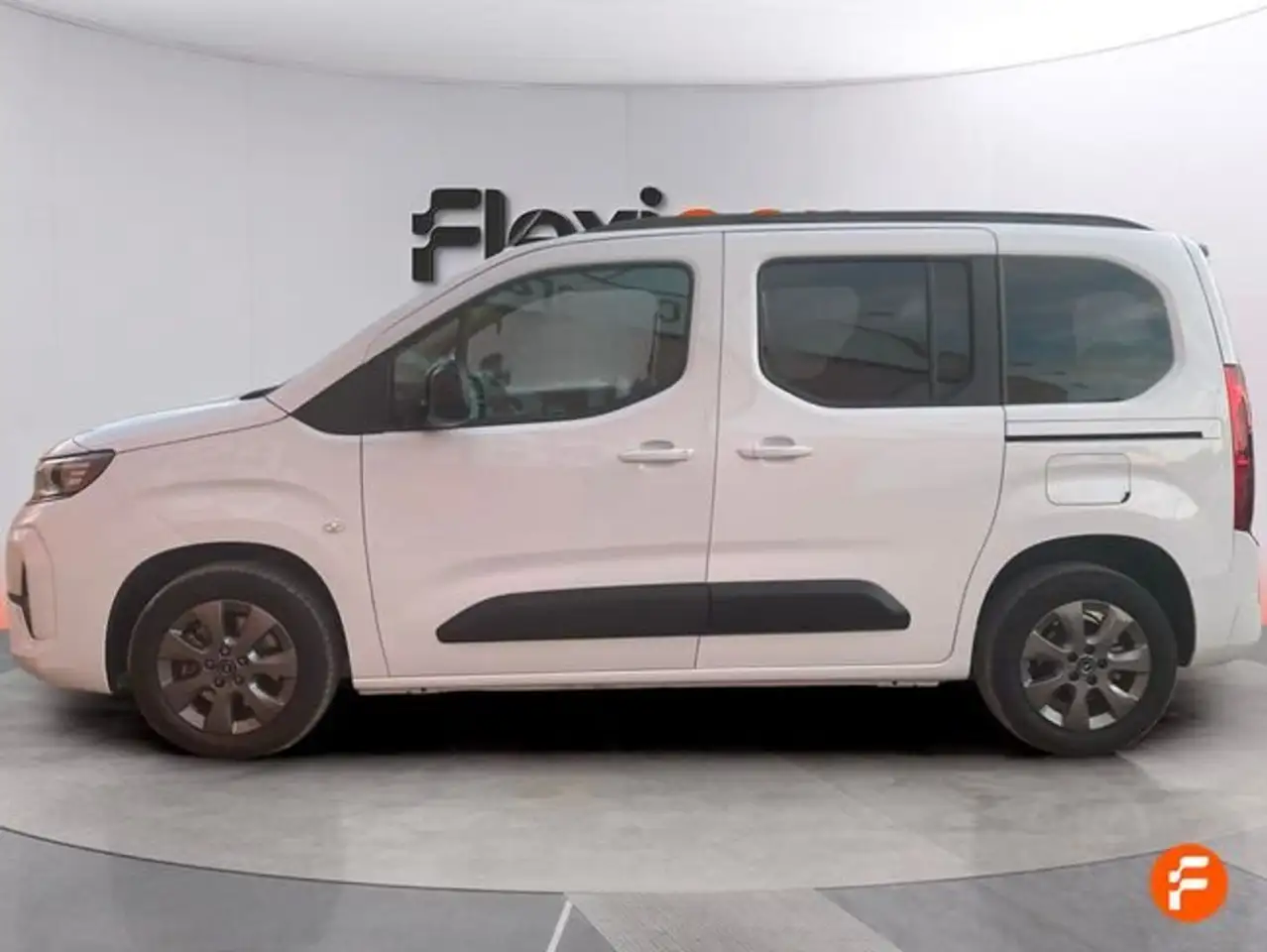Opel Combo 100 Cv 1.5 Td S/S MT6 €6.4 — Galerie du véhicule 4
