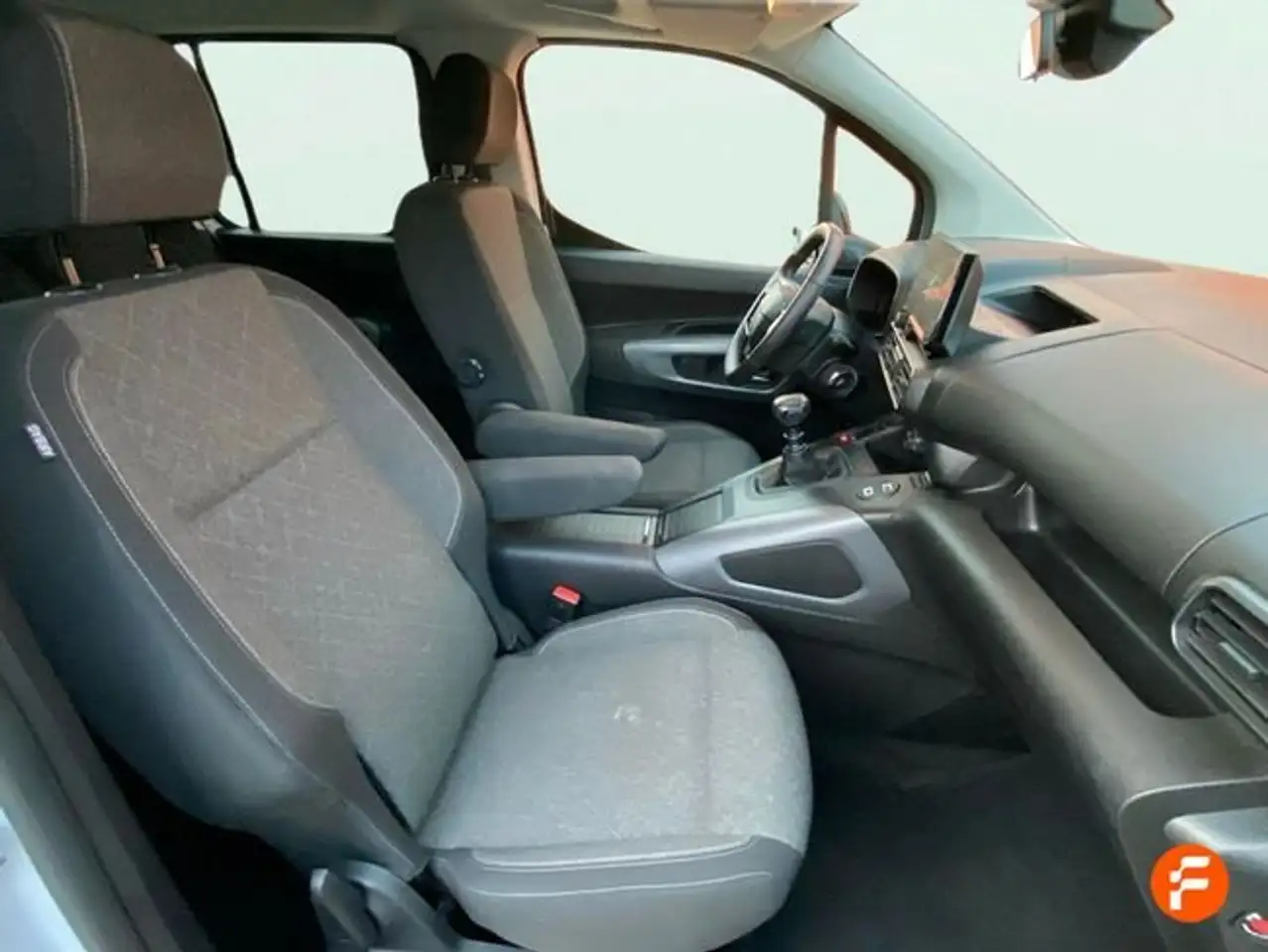 Opel Combo 100 Cv 1.5 Td S/S MT6 €6.4 — Galerie du véhicule 17