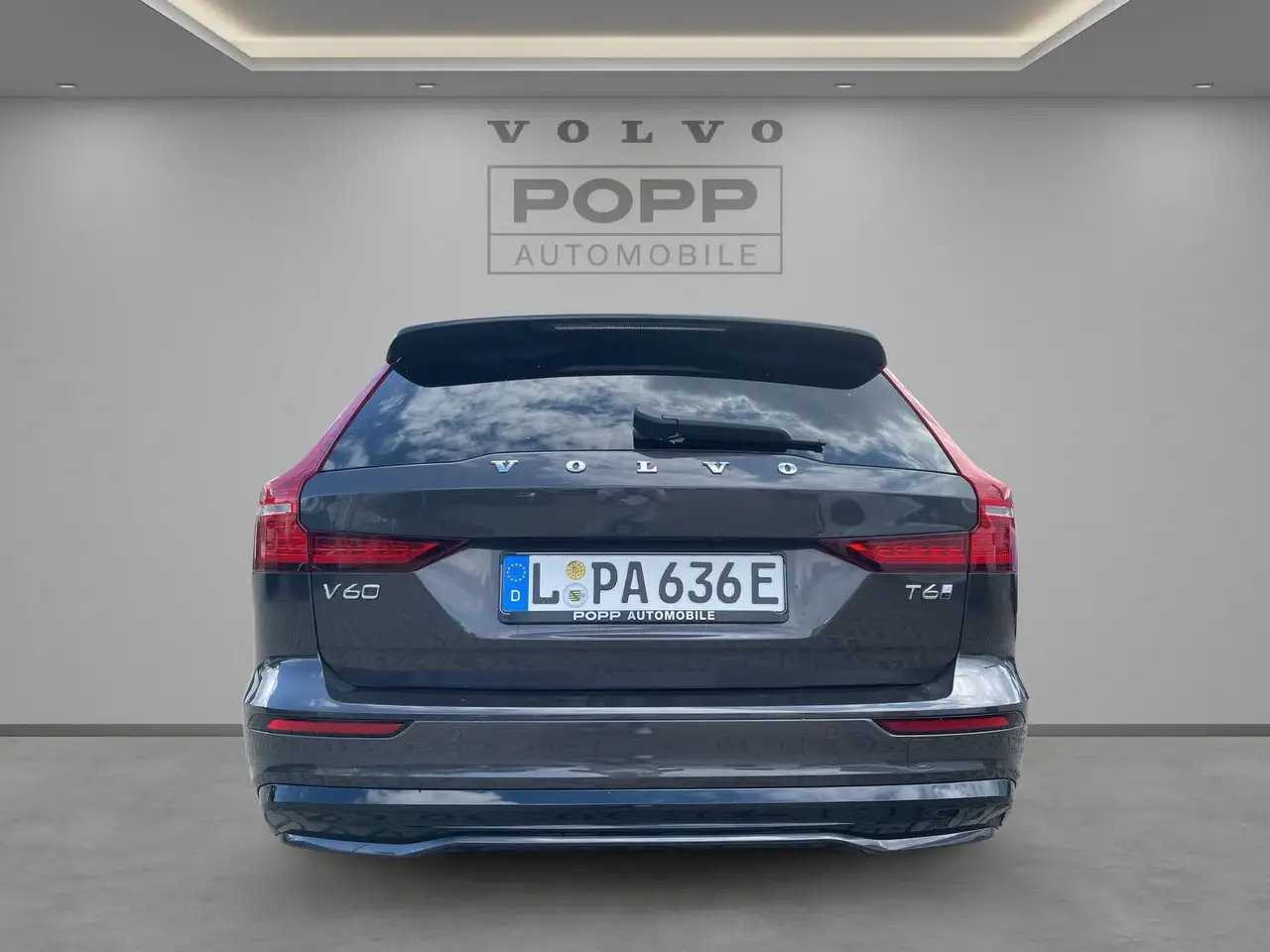 Volvo V60 T6 AWD Plus Dark 19" 360° ACC BLIS FHZ H/K — Galería del vehículo 4
