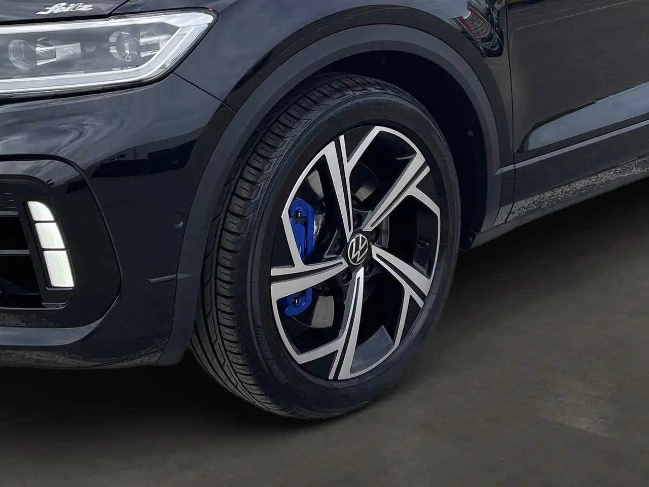 Volkswagen T-Roc 2.0 TSI 4M R *MATRIX*KAMERA*NAVI* — معرض صور السيارة 10