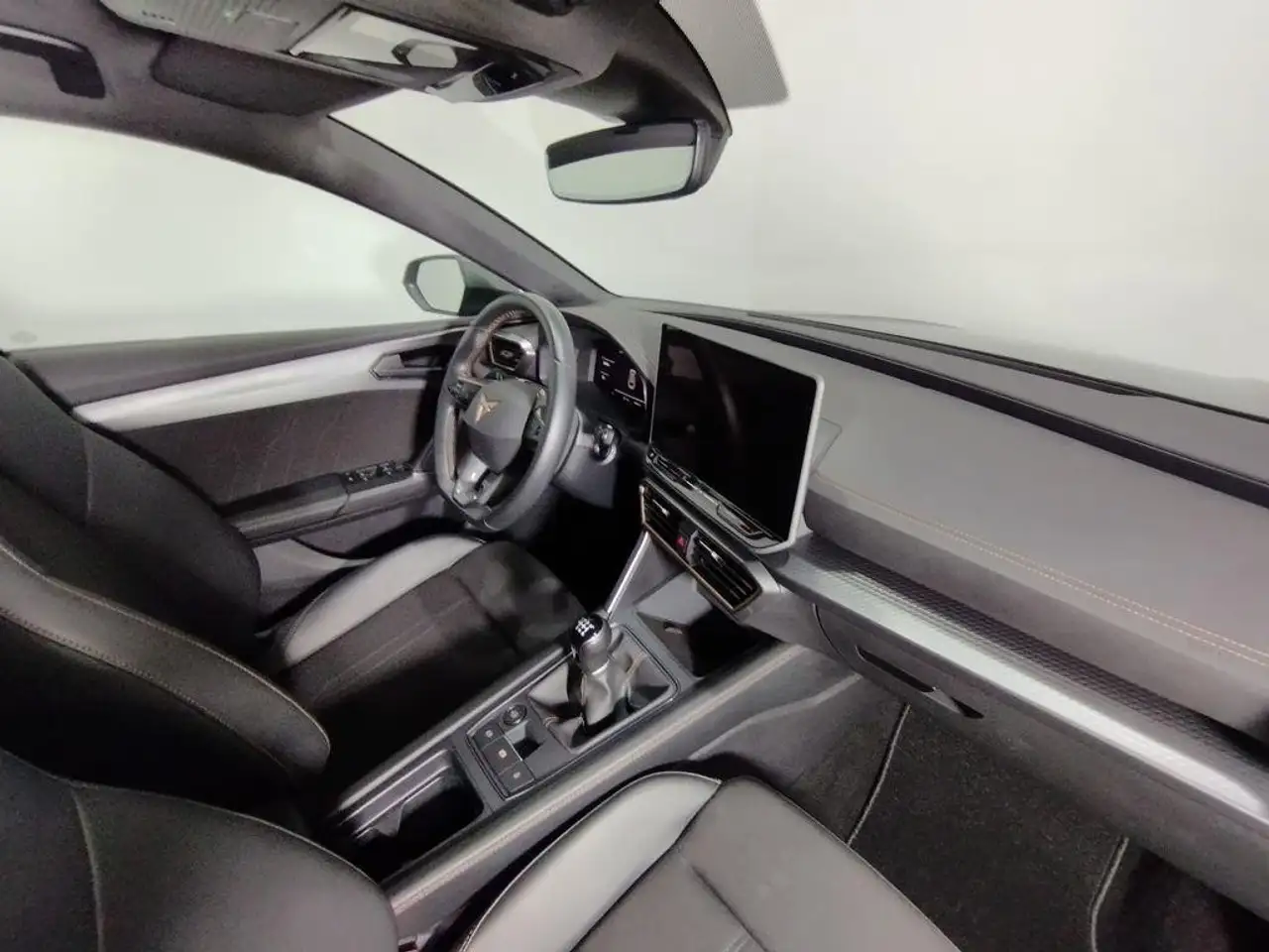CUPRA Leon Sportstourer 1.5 TSI 110 — Vehicle gallery 11