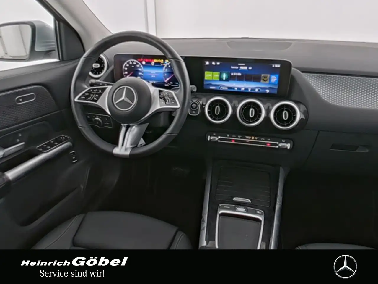 Mercedes-Benz GLA 180 PROGRESSIVE ANHÄNGERVORRICHTUNG+CARPLAY — Vehicle gallery 5