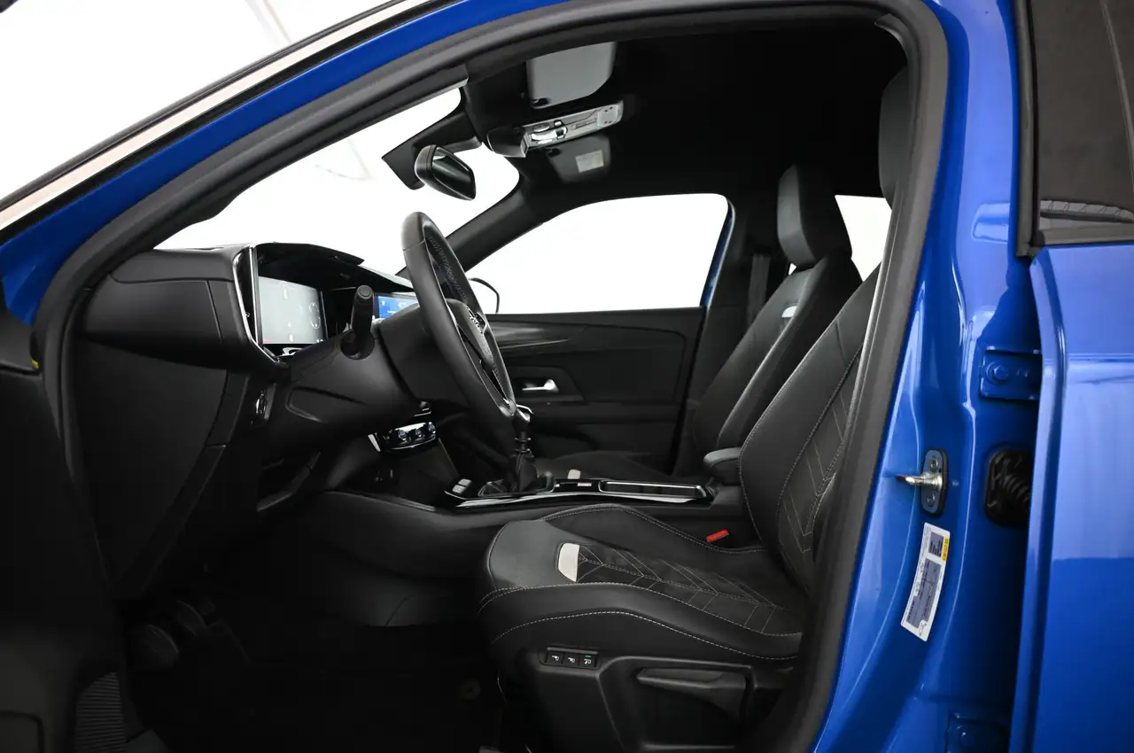 Opel Mokka 1.2 136 Ultimate LED/NAV-Pro/Black-Pack/18 — Galería del vehículo 27